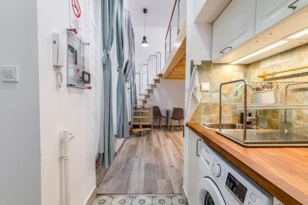 Amazing Kazinczy Flat No. 1 Budapest Exterior foto